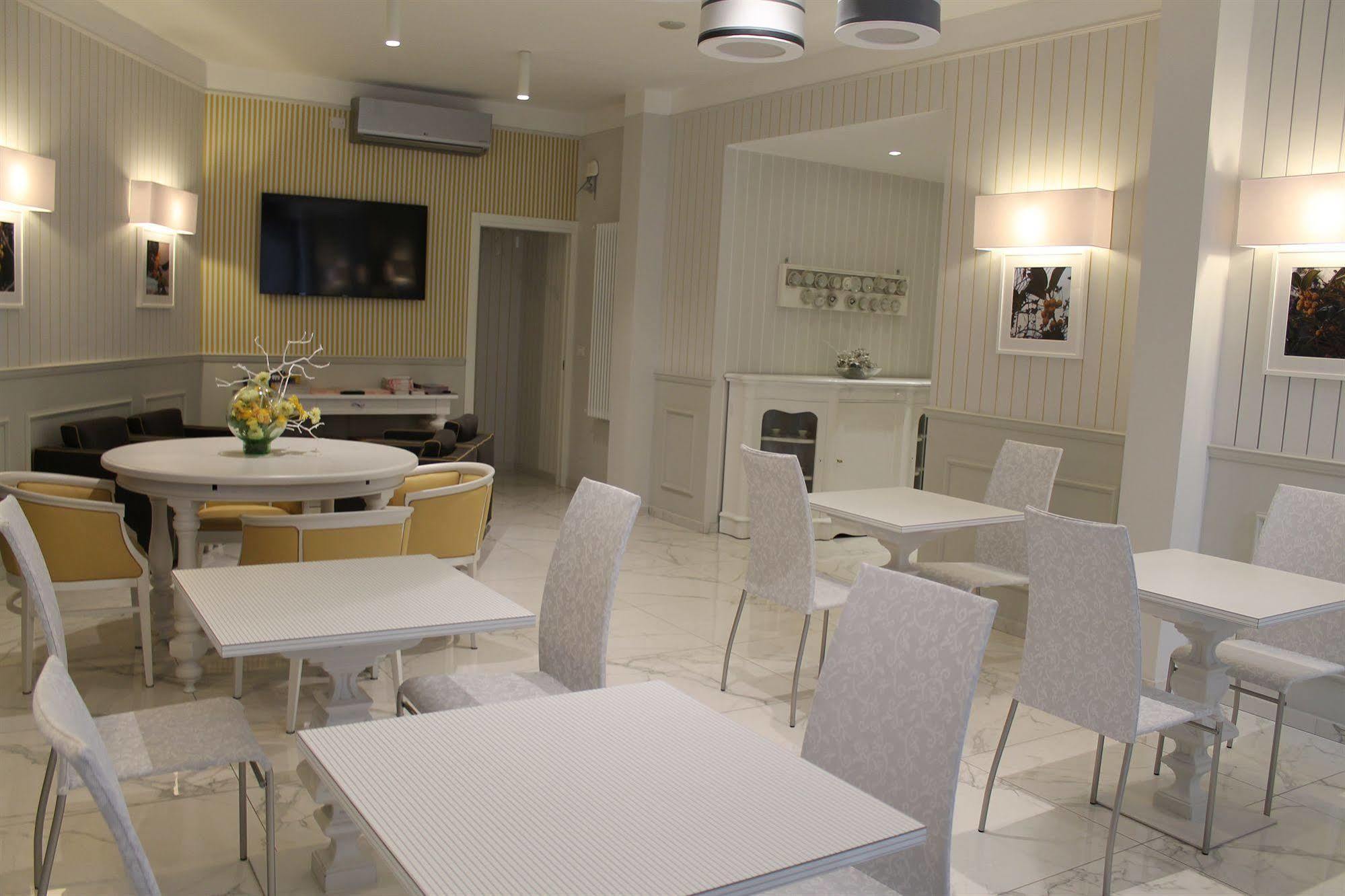 Hotel La Pace San Mauro Torinese Kültér fotó