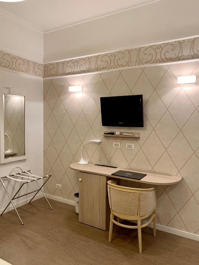 Hotel La Pace San Mauro Torinese Kültér fotó